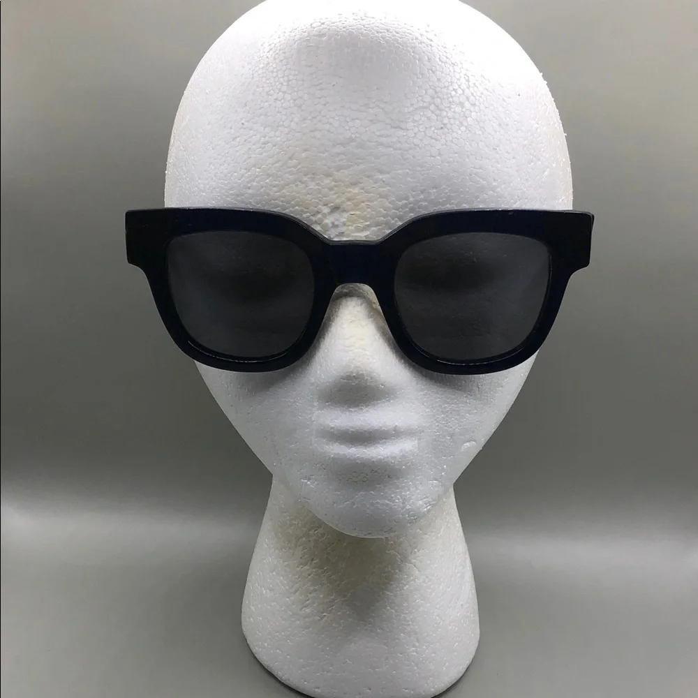 Tres Bien Eyewear Sun Buddies Liv Black Type 05 Sunglasses FLAWED